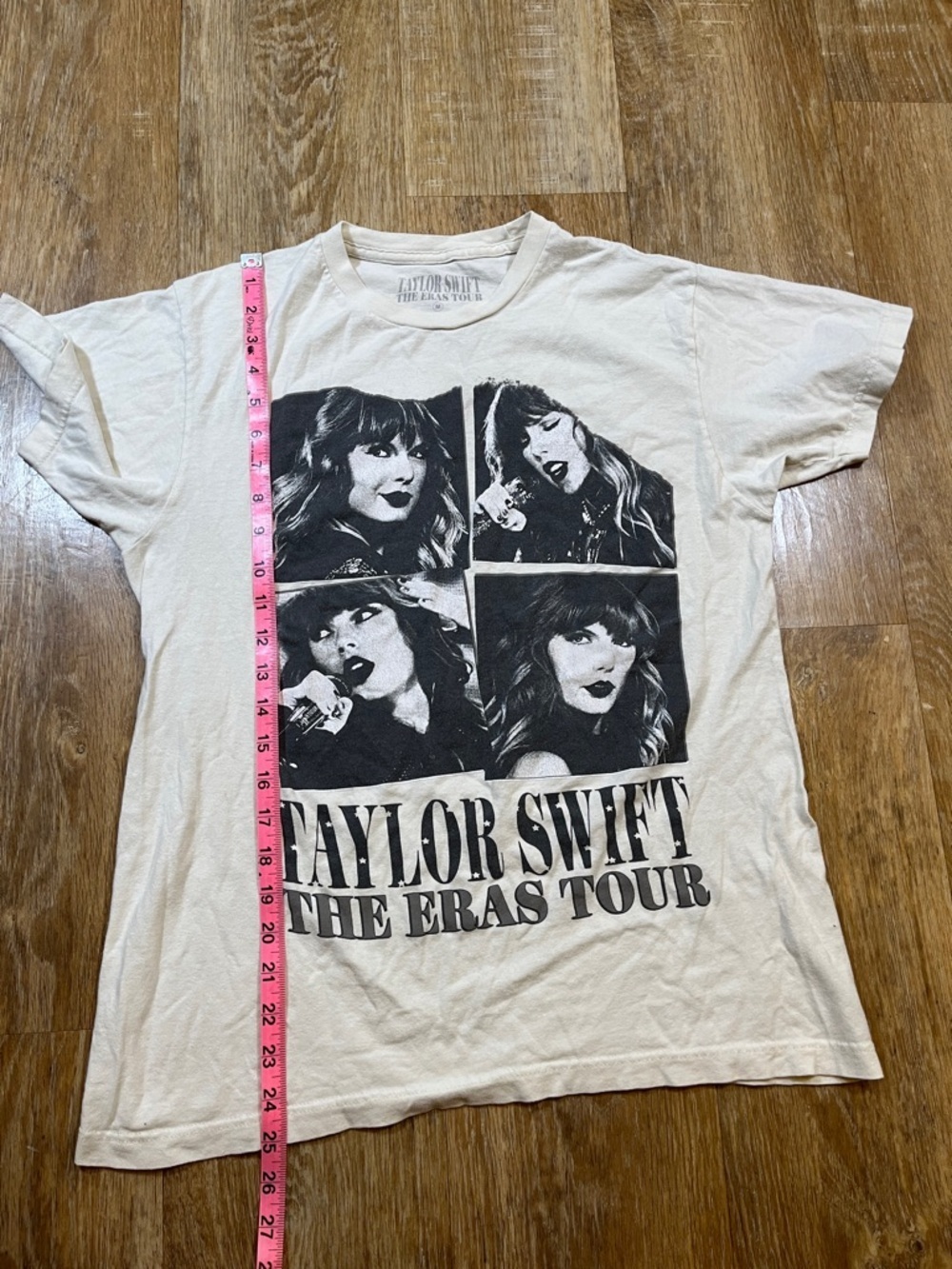 Taylor Swift The Eras Tour Graphic Concert Tee T-Shirt Medium M Folklore Cream - Picture 8 of 12
